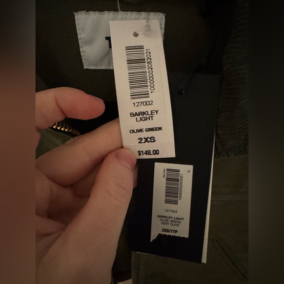 NWT Aritzia TNA Barkley Lightweight Workwear Jacket 2XS
- Olive Green - Picture 6 of 6